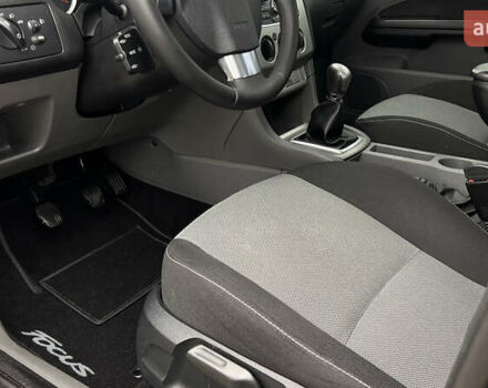 Чорний Форд Фокус, об'ємом двигуна 1.8 л та пробігом 217 тис. км за 5950 $, фото 35 на Automoto.ua