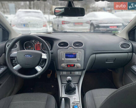 Черный Форд Фокус, объемом двигателя 1.8 л и пробегом 157 тыс. км за 5720 $, фото 30 на Automoto.ua