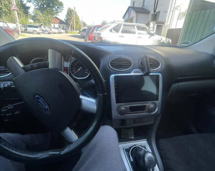 Черный Форд Фокус, объемом двигателя 1.6 л и пробегом 244 тыс. км за 5700 $, фото 8 на Automoto.ua