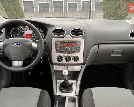 Чорний Форд Фокус, об'ємом двигуна 1.8 л та пробігом 217 тис. км за 5950 $, фото 17 на Automoto.ua