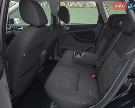 Черный Форд Фокус, объемом двигателя 1.6 л и пробегом 203 тыс. км за 5950 $, фото 26 на Automoto.ua