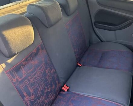 Черный Форд Фокус, объемом двигателя 1.6 л и пробегом 237 тыс. км за 5800 $, фото 12 на Automoto.ua