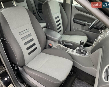 Черный Форд Фокус, объемом двигателя 1.6 л и пробегом 214 тыс. км за 6150 $, фото 45 на Automoto.ua