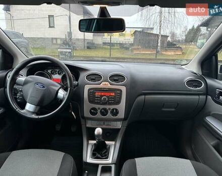 Чорний Форд Фокус, об'ємом двигуна 1.6 л та пробігом 320 тис. км за 5300 $, фото 20 на Automoto.ua