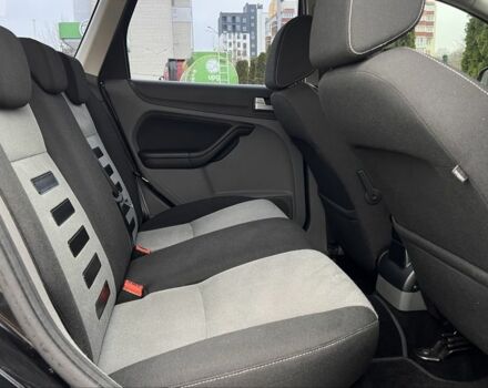 Черный Форд Фокус, объемом двигателя 1.8 л и пробегом 218 тыс. км за 5800 $, фото 20 на Automoto.ua