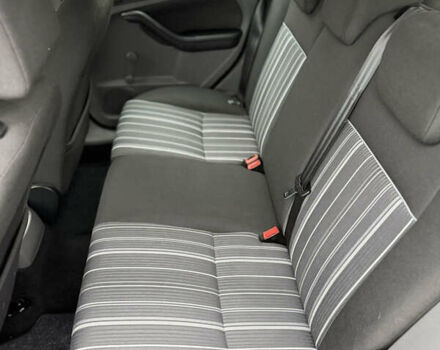 Черный Форд Фокус, объемом двигателя 1.6 л и пробегом 195 тыс. км за 5700 $, фото 99 на Automoto.ua