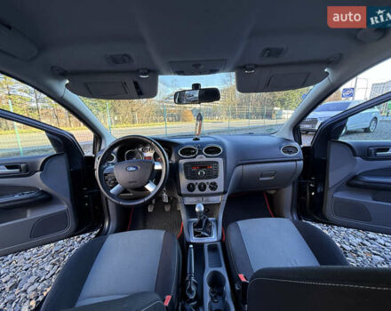 Чорний Форд Фокус, об'ємом двигуна 1.6 л та пробігом 278 тис. км за 5599 $, фото 27 на Automoto.ua