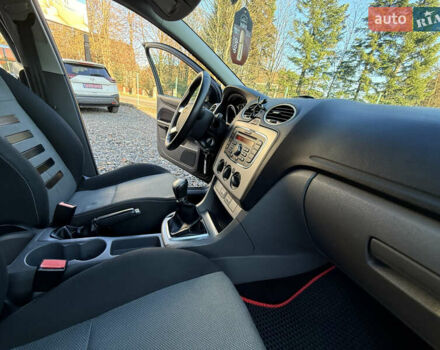 Чорний Форд Фокус, об'ємом двигуна 1.6 л та пробігом 278 тис. км за 5599 $, фото 32 на Automoto.ua