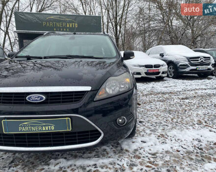 Черный Форд Фокус, объемом двигателя 1.8 л и пробегом 157 тыс. км за 5720 $, фото 3 на Automoto.ua