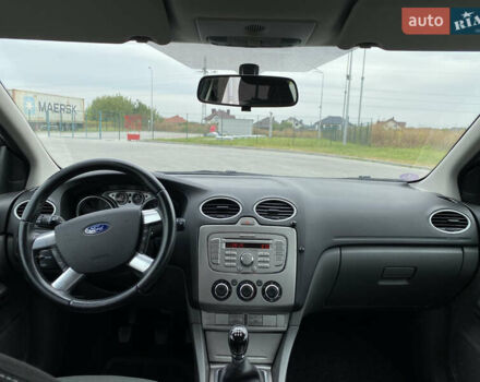 Черный Форд Фокус, объемом двигателя 1.6 л и пробегом 214 тыс. км за 6150 $, фото 26 на Automoto.ua