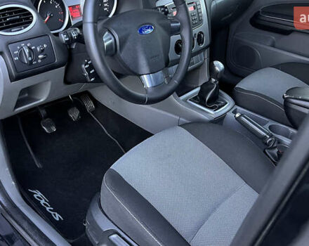 Черный Форд Фокус, объемом двигателя 1.8 л и пробегом 218 тыс. км за 5799 $, фото 41 на Automoto.ua