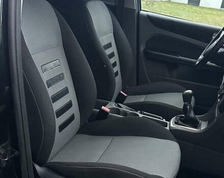 Чорний Форд Фокус, об'ємом двигуна 1.6 л та пробігом 320 тис. км за 5300 $, фото 36 на Automoto.ua