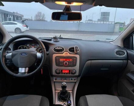 Черный Форд Фокус, объемом двигателя 1.6 л и пробегом 283 тыс. км за 5190 $, фото 11 на Automoto.ua