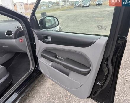 Черный Форд Фокус, объемом двигателя 1.6 л и пробегом 166 тыс. км за 6100 $, фото 31 на Automoto.ua