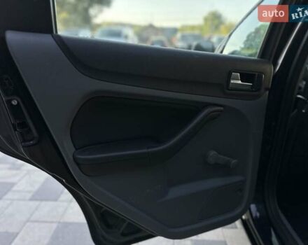 Чорний Форд Фокус, об'ємом двигуна 1.6 л та пробігом 205 тис. км за 5999 $, фото 12 на Automoto.ua