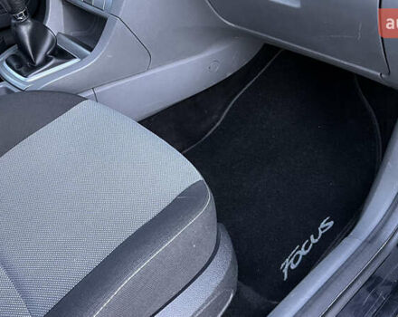 Черный Форд Фокус, объемом двигателя 1.8 л и пробегом 218 тыс. км за 5799 $, фото 40 на Automoto.ua