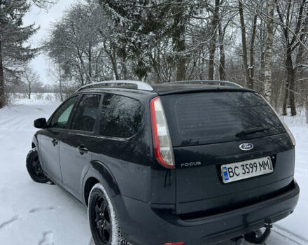 Черный Форд Фокус, объемом двигателя 1.8 л и пробегом 265 тыс. км за 5700 $, фото 5 на Automoto.ua