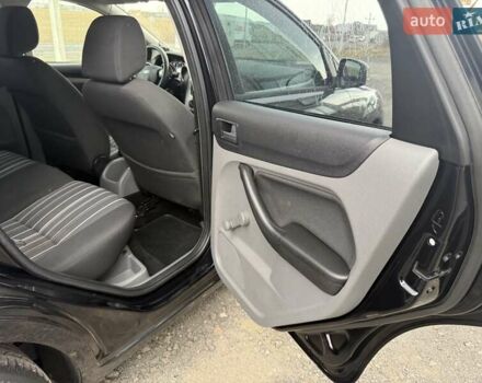 Черный Форд Фокус, объемом двигателя 1.6 л и пробегом 166 тыс. км за 6100 $, фото 32 на Automoto.ua