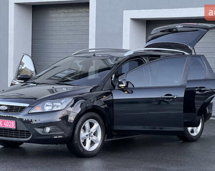 Черный Форд Фокус, объемом двигателя 1.8 л и пробегом 218 тыс. км за 5799 $, фото 5 на Automoto.ua