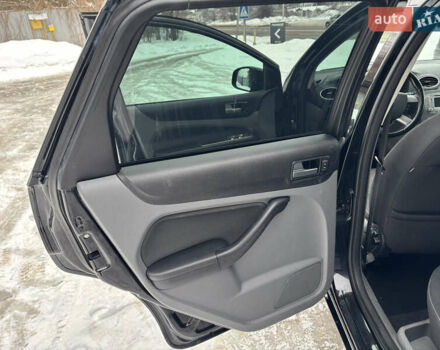 Чорний Форд Фокус, об'ємом двигуна 1.6 л та пробігом 278 тис. км за 6250 $, фото 22 на Automoto.ua