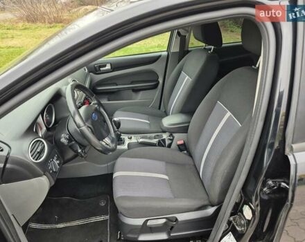 Чорний Форд Фокус, об'ємом двигуна 1.6 л та пробігом 249 тис. км за 6900 $, фото 36 на Automoto.ua