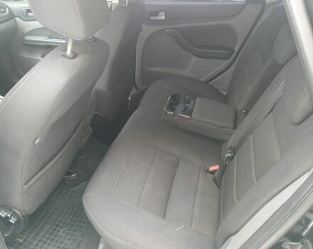 Черный Форд Фокус, объемом двигателя 1.6 л и пробегом 280 тыс. км за 4400 $, фото 3 на Automoto.ua