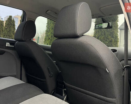 Чорний Форд Фокус, об'ємом двигуна 1.8 л та пробігом 217 тис. км за 5950 $, фото 39 на Automoto.ua