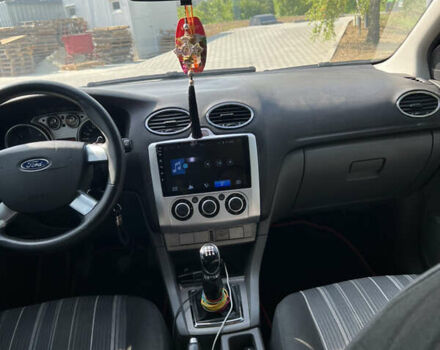Чорний Форд Фокус, об'ємом двигуна 1.6 л та пробігом 284 тис. км за 5100 $, фото 12 на Automoto.ua