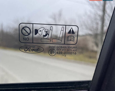 Чорний Форд Фокус, об'ємом двигуна 1.6 л та пробігом 193 тис. км за 6199 $, фото 42 на Automoto.ua