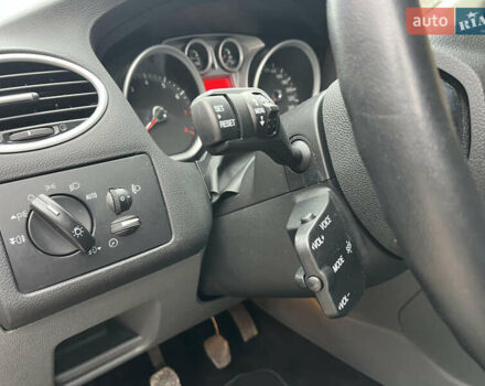 Чорний Форд Фокус, об'ємом двигуна 1.6 л та пробігом 222 тис. км за 6550 $, фото 41 на Automoto.ua