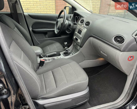 Чорний Форд Фокус, об'ємом двигуна 1.6 л та пробігом 222 тис. км за 6550 $, фото 56 на Automoto.ua