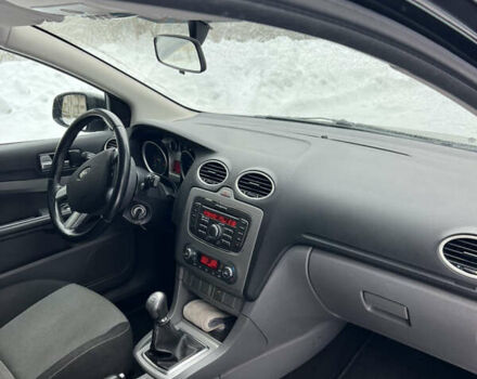 Черный Форд Фокус, объемом двигателя 1.8 л и пробегом 265 тыс. км за 5700 $, фото 20 на Automoto.ua