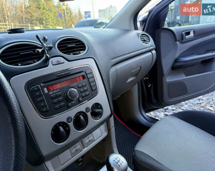 Чорний Форд Фокус, об'ємом двигуна 1.6 л та пробігом 278 тис. км за 5599 $, фото 16 на Automoto.ua