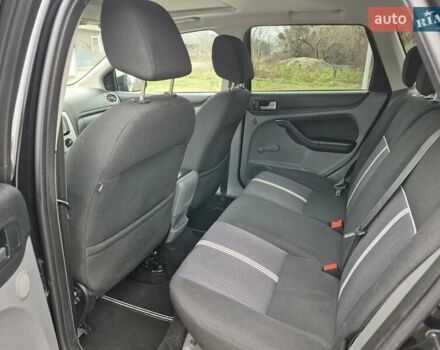 Чорний Форд Фокус, об'ємом двигуна 1.6 л та пробігом 249 тис. км за 6900 $, фото 47 на Automoto.ua