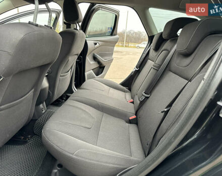 Черный Форд Фокус, объемом двигателя 1.6 л и пробегом 243 тыс. км за 8350 $, фото 81 на Automoto.ua