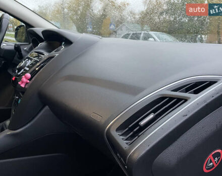 Чорний Форд Фокус, об'ємом двигуна 1.6 л та пробігом 255 тис. км за 8500 $, фото 35 на Automoto.ua