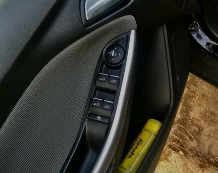 Чорний Форд Фокус, об'ємом двигуна 1.6 л та пробігом 282 тис. км за 6900 $, фото 18 на Automoto.ua