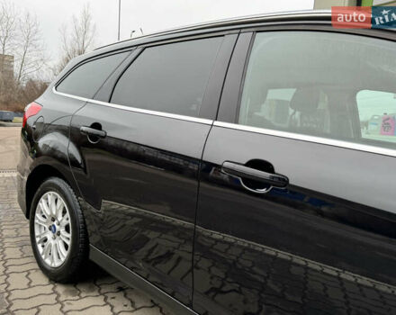 Черный Форд Фокус, объемом двигателя 1.6 л и пробегом 243 тыс. км за 8350 $, фото 15 на Automoto.ua