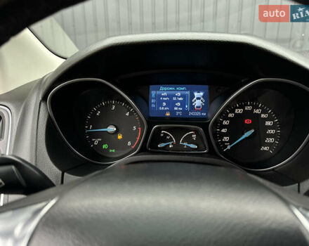 Черный Форд Фокус, объемом двигателя 1.6 л и пробегом 243 тыс. км за 8350 $, фото 72 на Automoto.ua