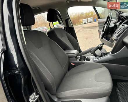 Черный Форд Фокус, объемом двигателя 1.6 л и пробегом 243 тыс. км за 8350 $, фото 90 на Automoto.ua