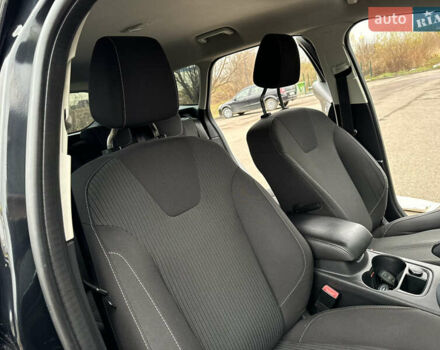 Черный Форд Фокус, объемом двигателя 1.6 л и пробегом 243 тыс. км за 8350 $, фото 92 на Automoto.ua