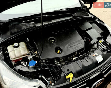 Черный Форд Фокус, объемом двигателя 1.6 л и пробегом 243 тыс. км за 8350 $, фото 115 на Automoto.ua