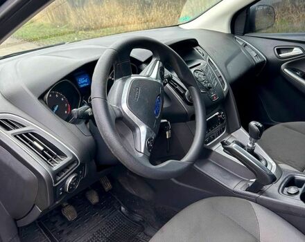 Черный Форд Фокус, объемом двигателя 1.6 л и пробегом 205 тыс. км за 8200 $, фото 3 на Automoto.ua