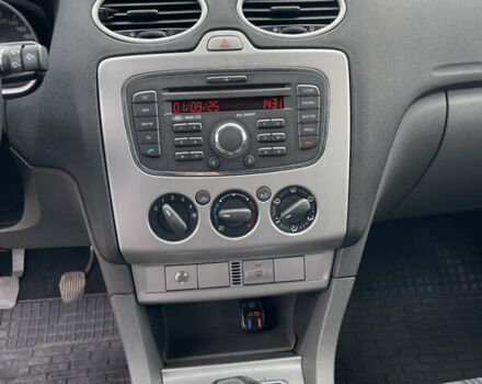 Черный Форд Фокус, объемом двигателя 1.56 л и пробегом 333 тыс. км за 6500 $, фото 8 на Automoto.ua