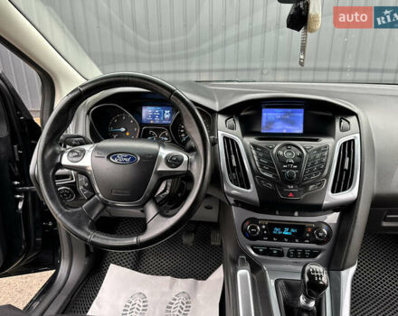 Черный Форд Фокус, объемом двигателя 1.6 л и пробегом 243 тыс. км за 8350 $, фото 78 на Automoto.ua