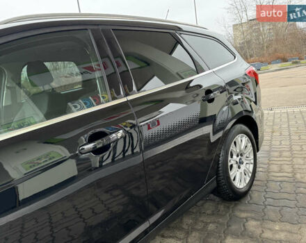 Черный Форд Фокус, объемом двигателя 1.6 л и пробегом 243 тыс. км за 8350 $, фото 33 на Automoto.ua