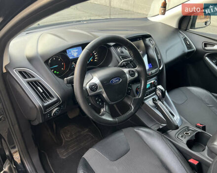 Черный Форд Фокус, объемом двигателя 2 л и пробегом 249 тыс. км за 7600 $, фото 16 на Automoto.ua