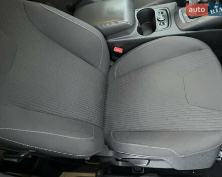 Черный Форд Фокус, объемом двигателя 1.6 л и пробегом 255 тыс. км за 8500 $, фото 35 на Automoto.ua