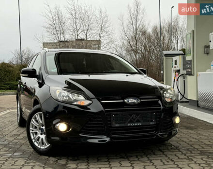 Черный Форд Фокус, объемом двигателя 1.6 л и пробегом 243 тыс. км за 8350 $, фото 1 на Automoto.ua