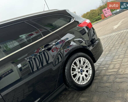 Черный Форд Фокус, объемом двигателя 1.6 л и пробегом 243 тыс. км за 8350 $, фото 36 на Automoto.ua